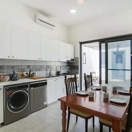 דירה To Hani - Kamara Maisonette *