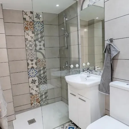 To Hani - Kamara Maisonette Apartment *