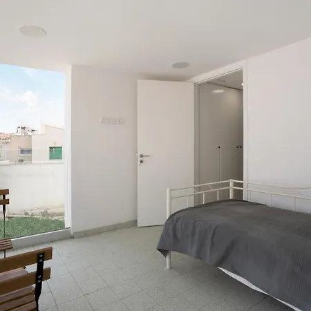 To Hani - Kamara Maisonette Apartment *