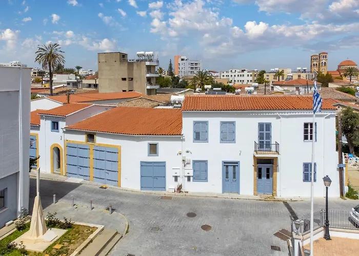 To Hani - Kamara Maisonette